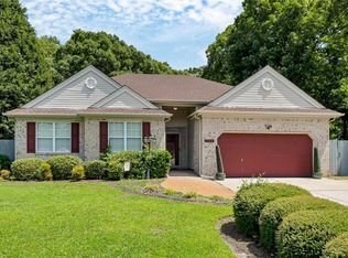 739 Dissdale Ln, Chesapeake, VA 23320