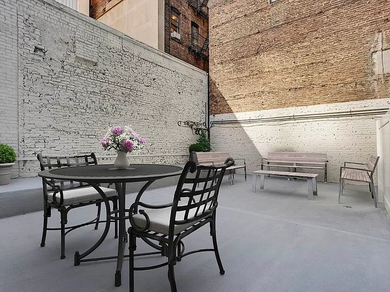350 45th St #5A — Photo 7