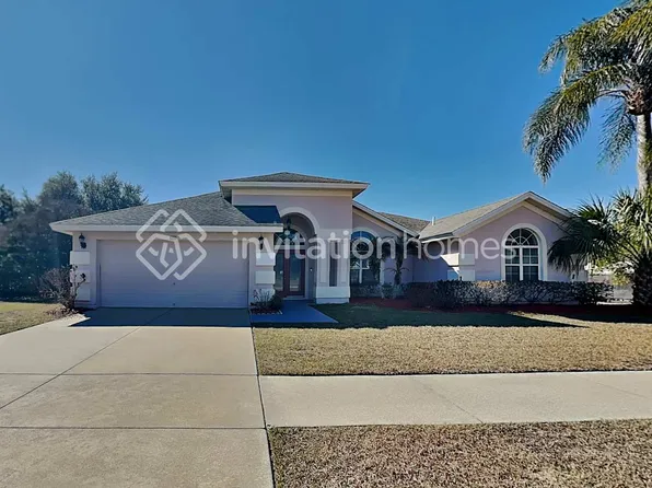 3800 Bayshore Cir, Tavares, FL 32778