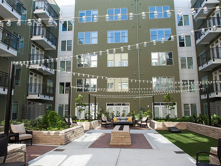 Link Apartments Glenwood South — Photo 10
