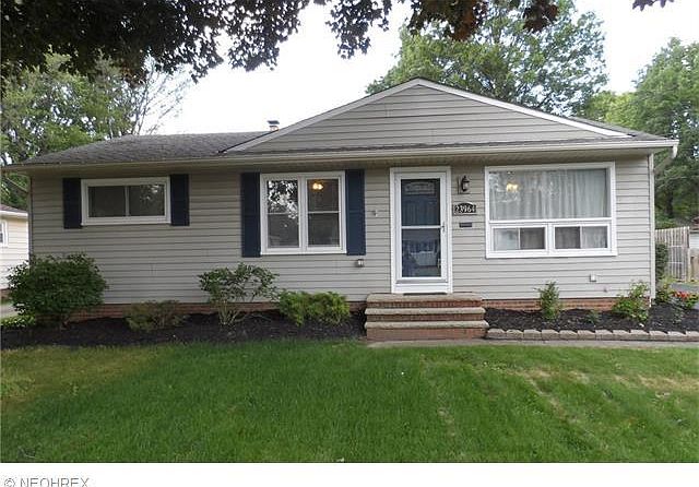1st image of 23964 Lebern Dr