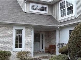3634 Lexington Ct #6, Westlake, OH 44145