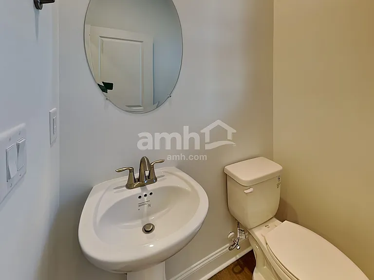 910 Carnelian Ln — Photo 9