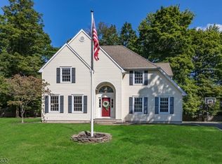 32 Madisonville Rd, Basking Ridge, NJ 07920