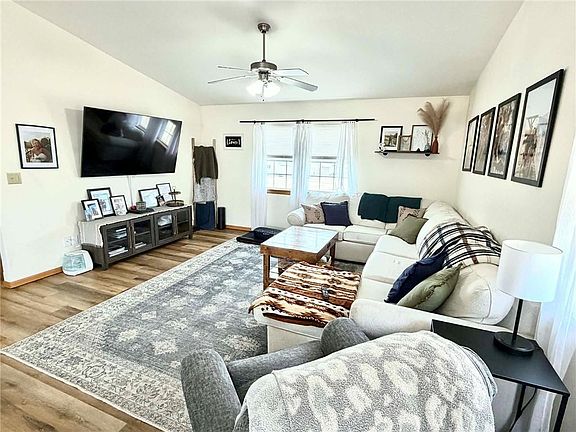 5th image of 1801 N Alco Ave