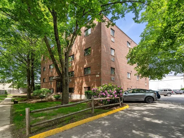 8-8R Riverside St #2, Watertown, MA 02472