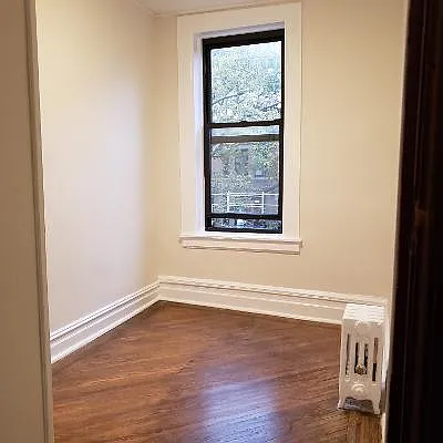 Rented by Brooklyn Real Inc | media 9