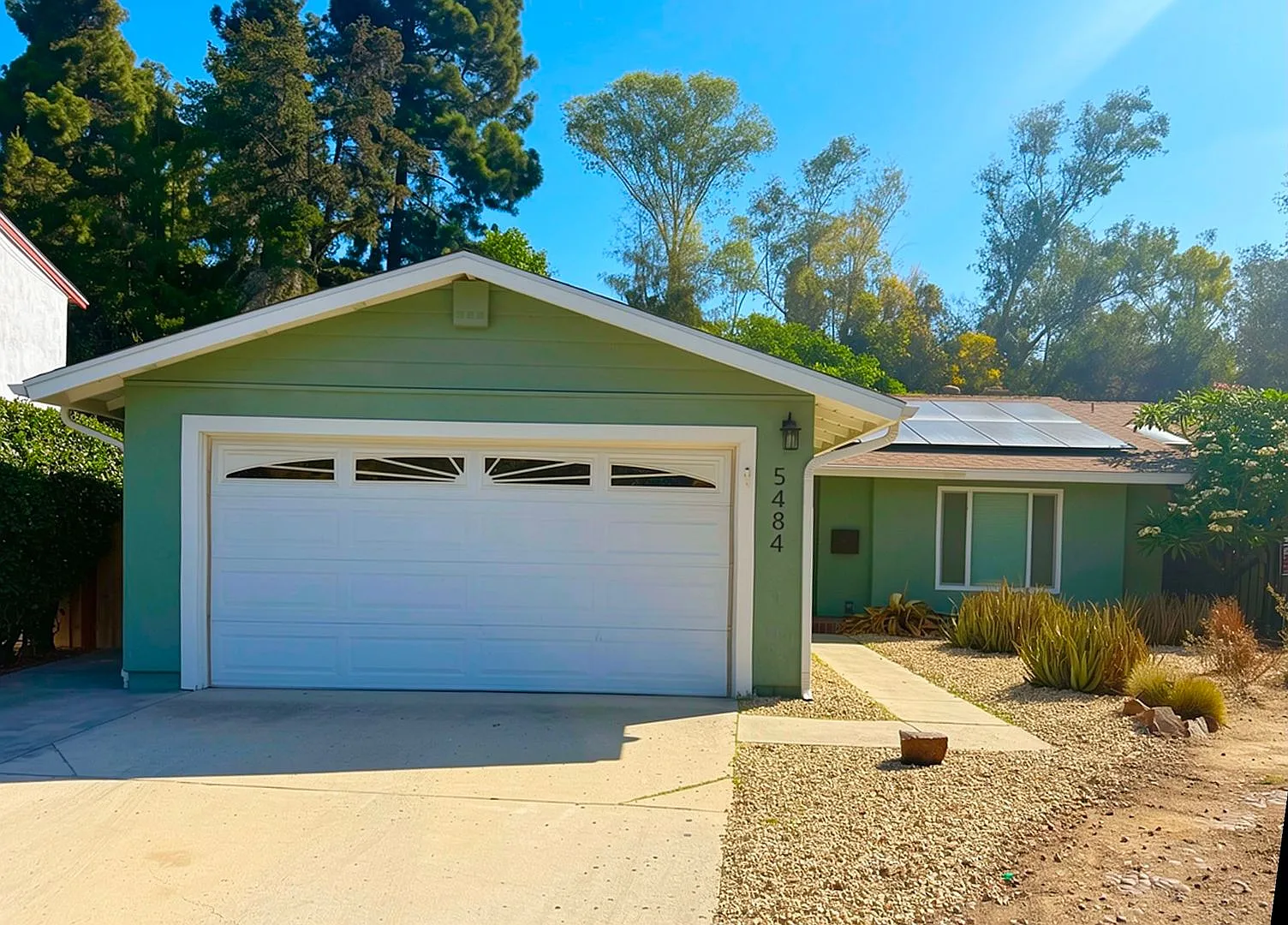 Beautiful single-story home tucked away at the end of a quiet cul-de-sac, just minutes from San D... — Photo 1