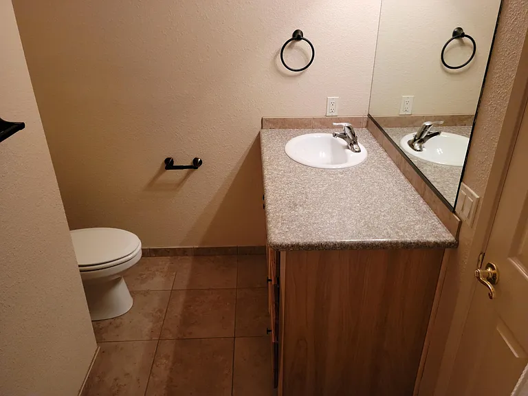 3949 Lunar Dr — Photo 9