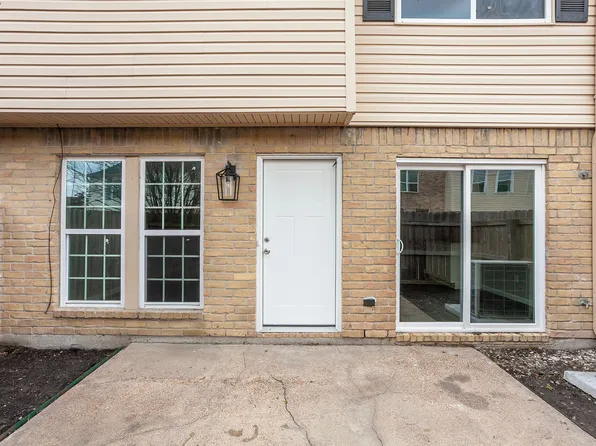 972 Park Meadow Dr, Beaumont, TX 77706