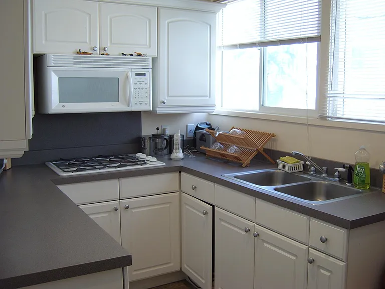 235 Bonair St — Photo 5