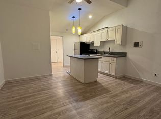 907 E Mission Rd #C, Fallbrook, CA 92028