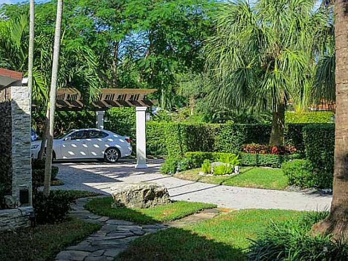 3580 Battersea Rd, Miami, FL 33133 Zillow