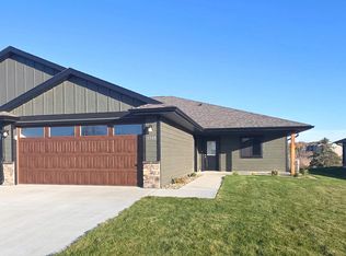 1508 W 20th Ave, Mitchell, SD 57301