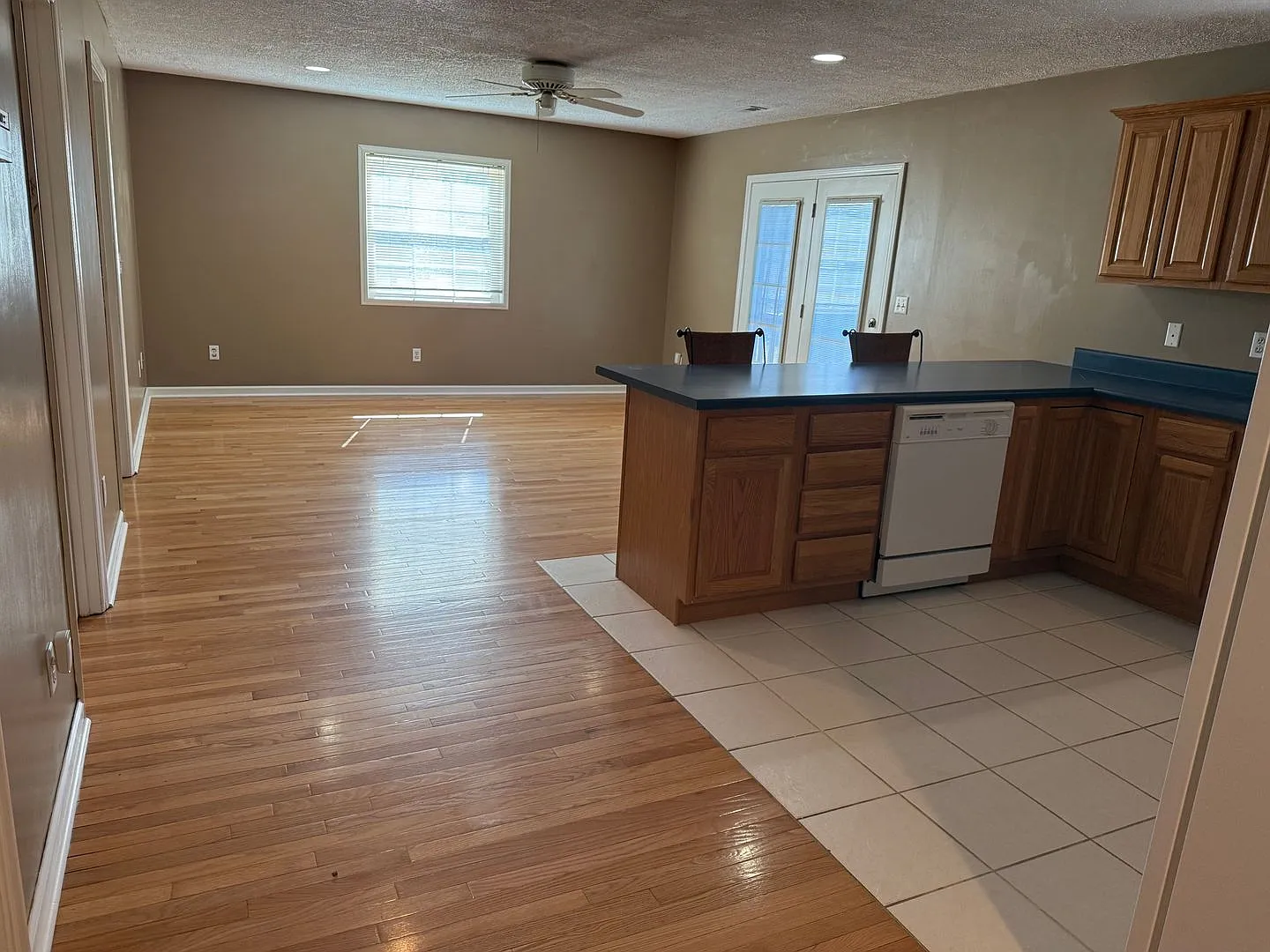 Claytor Lake 2 bedroom 1 bath apartment — Photo 4