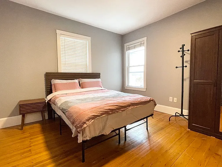 367 Cardinal Medeiros Ave #2 — Photo 12