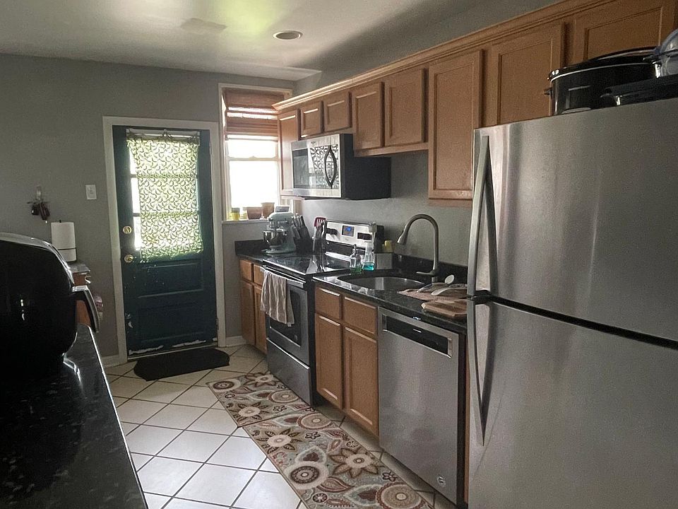 1st image of 5904 Henry Ave