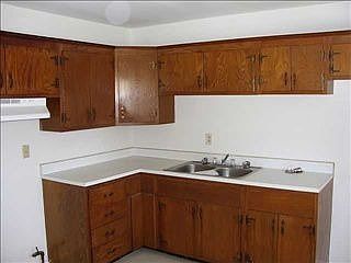 3rd image of 3932 Eisenhower Dr