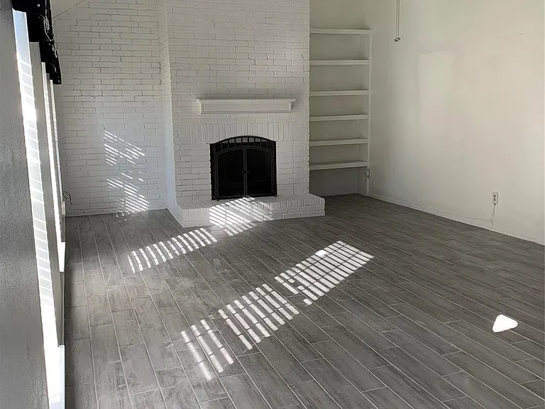 11110 Bammel North Houston Rd #C — Photo 2
