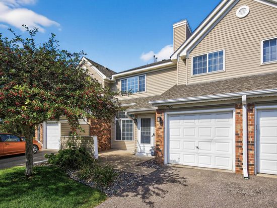 1902 Sapphire Point #110, Saint Paul, MN 55122