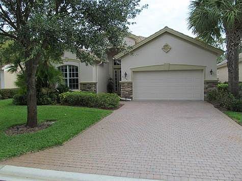 2nd image of 21941 Longleaf Trail Dr