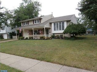 29 Evergreen Ln, Burlington Township, NJ 08016