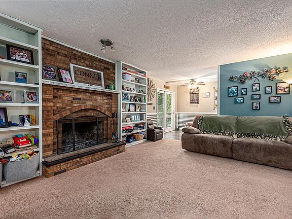 5th image of 23204 W 227th St