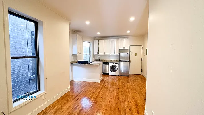 Rented by Brighton Management | media 9