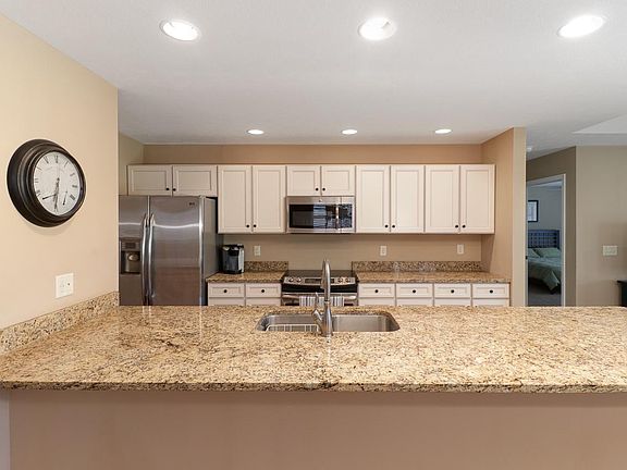 5th image of 1411 Monterey Pine Dr