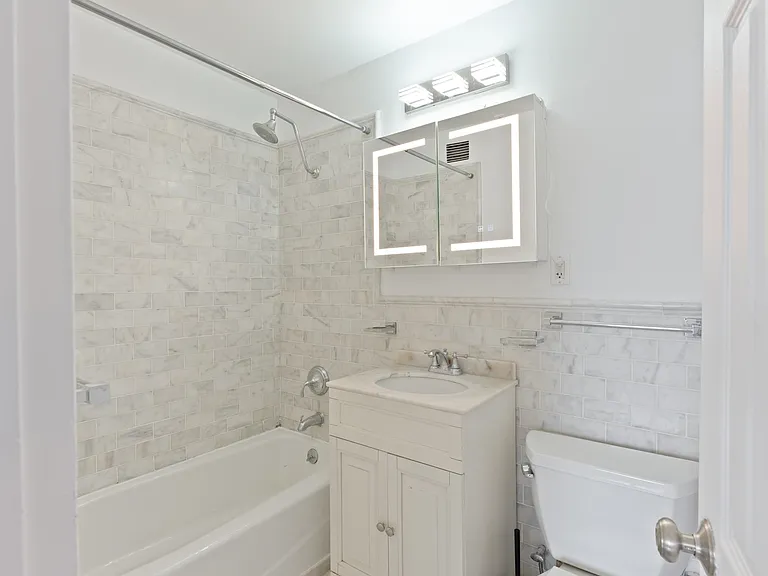 270 Luis M Marin Blvd #8E — Photo 17
