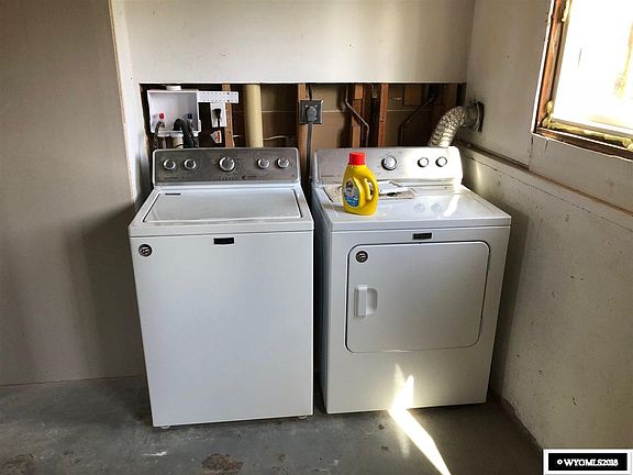 2nd image of 510 Jefferson St