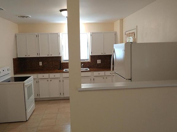 4th image of 6857 Snow White Dr