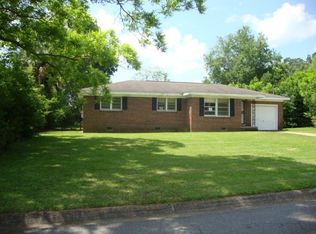 303 Lakeview Dr, Dothan, AL 36301