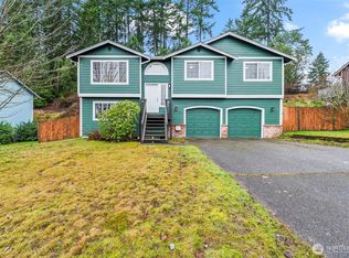 6223 Grandridge Dr SE, Pt Orchard, WA 98367