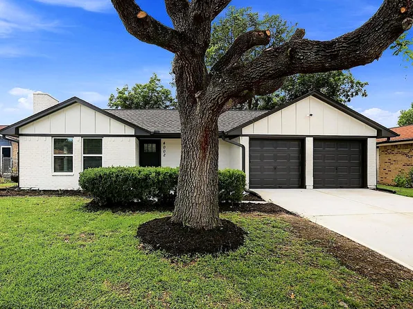 4002 Montego Dr, Baytown, TX 77521