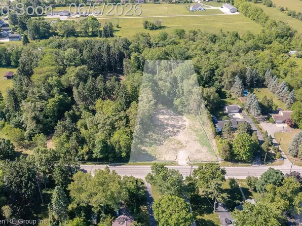 47657 W Huron River Dr, Belleville, MI 48111