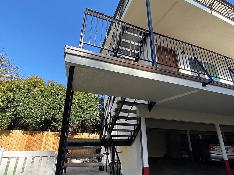427 W Montecito St — Photo 11