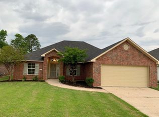 242 Avondale Ln, Bossier City, LA 71112