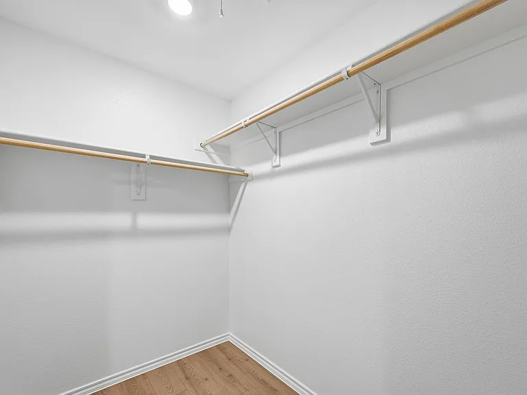 1309 Brook Ln — Photo 12