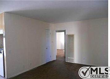 4th image of 7133 Whitsett Ave
