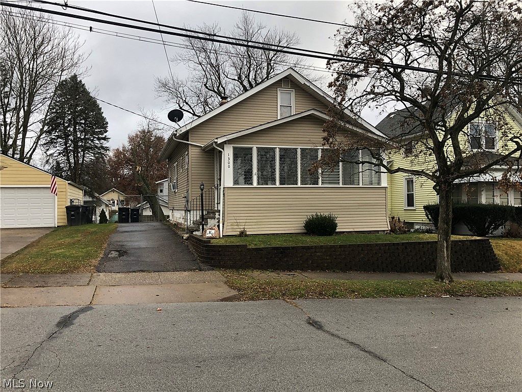 1300 Nestor Ave, Akron, OH 44314 Zillow