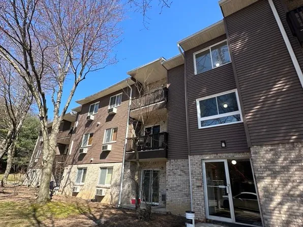 302 Federal Hill Rd, Pompton Lakes, NJ 07442