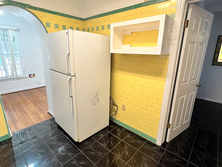 1450 S Sherbourne Dr — Photo 12