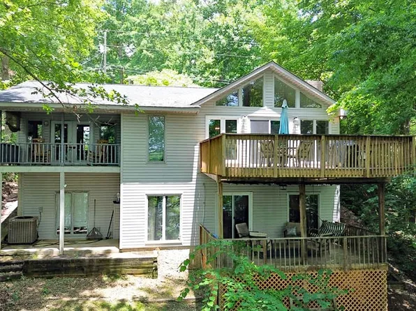921 Rue Fluer De Lis, Lavonia, GA 30553