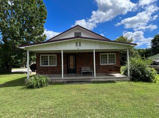 901 Exeter Ave, Middlesboro, KY 40965