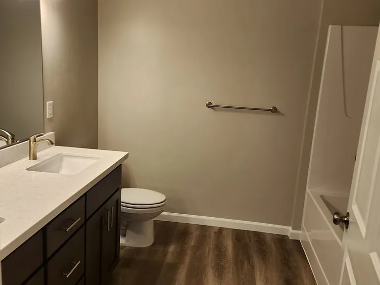 410 Apartments in Beautiful Bonney Lake, Washington — Photo 34