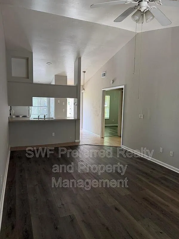 2 bed, 2.0 bath, 950 sqft, $1,395 — Photo 1