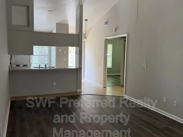 7400 Constitution Cir APT 109, Fort Myers, FL 33967