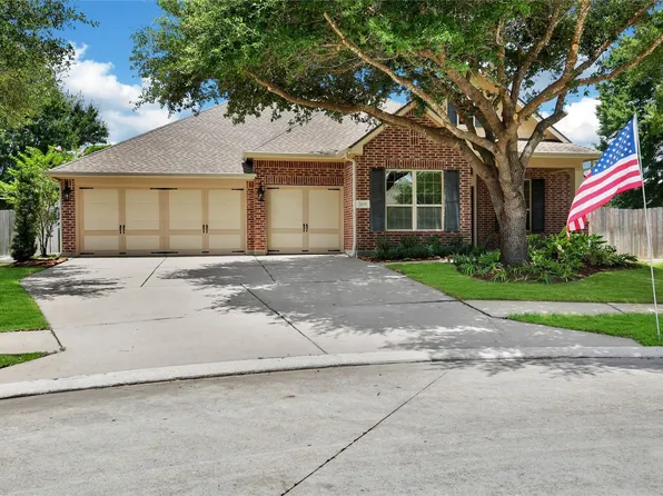 1215 Jake Springs Ct, Spring, TX 77386