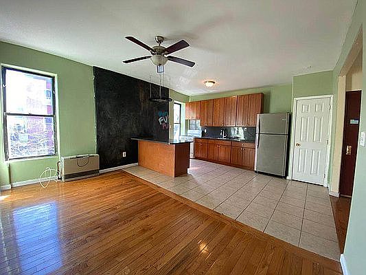 1st image of 519 Halsey St APT 3L